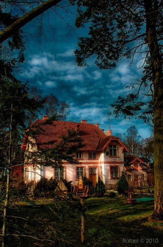 На окраине городишкиphoto preview