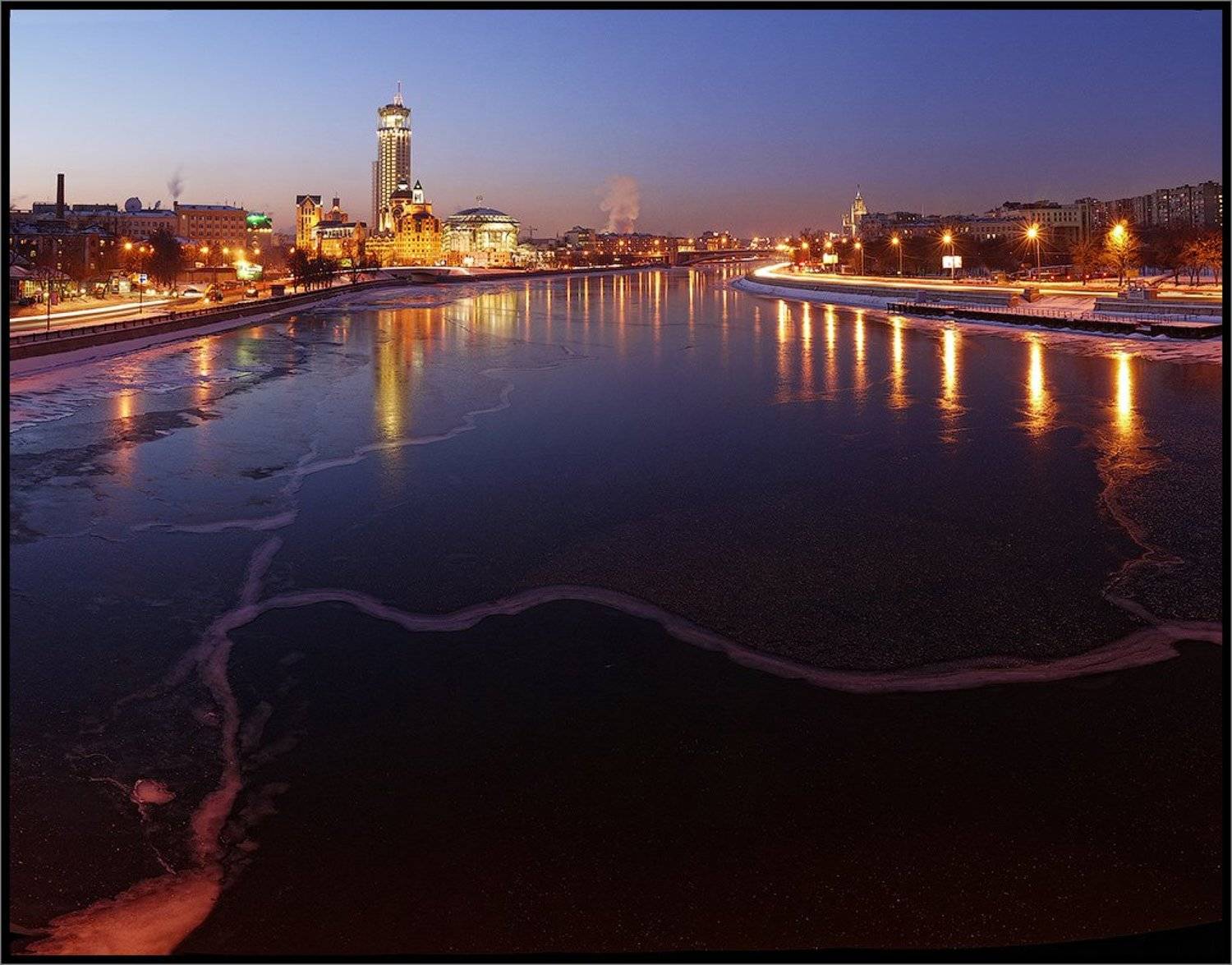 Жаждущим прохлады или Спад московской жары. Автор: Лунный Ежик , Лунный Ежик