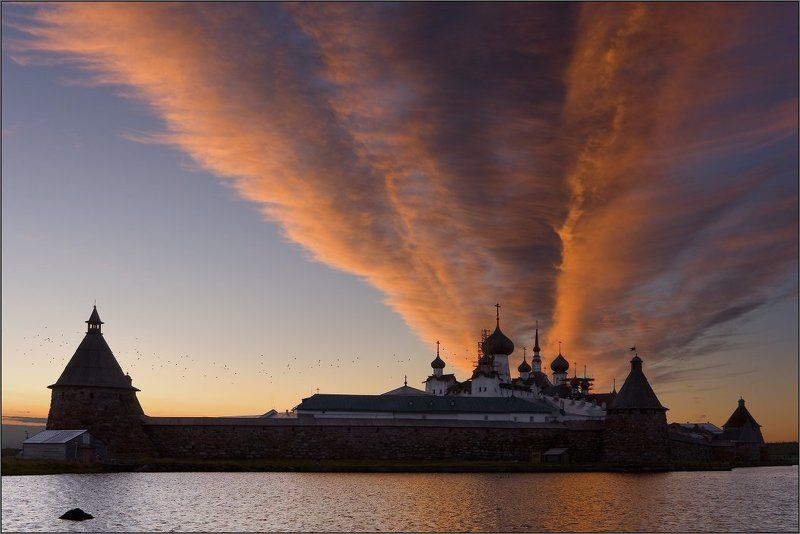 соловки, кремль, вечер под соловецким небомphoto preview