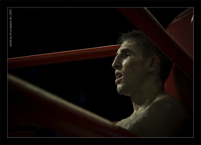 Красный угол...photo preview