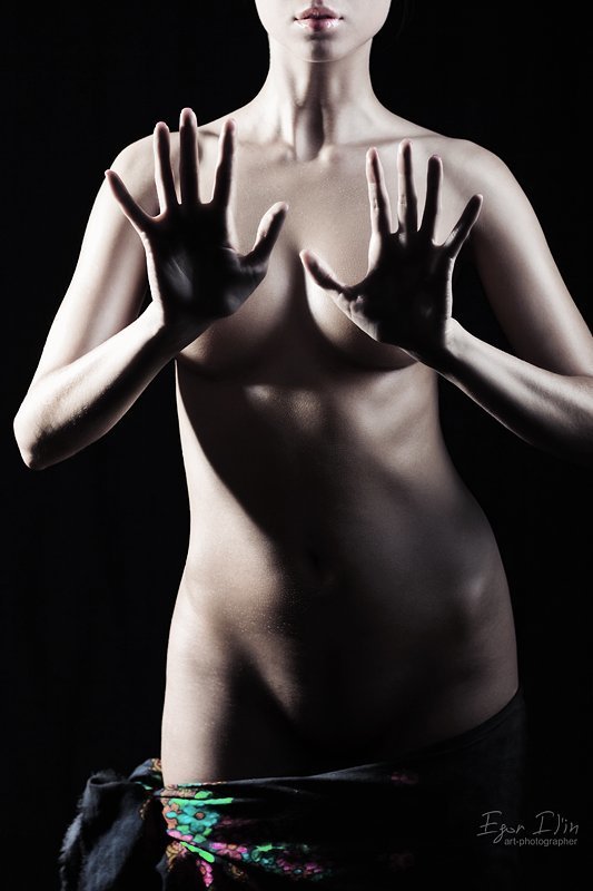 притяжение и отталкиваниеphoto preview