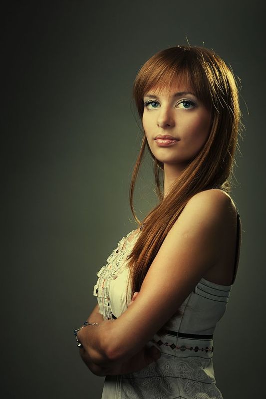 девушка, портрет, студия, свет Портертphoto preview