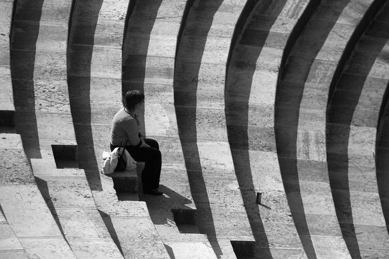 италия, верона, амфитеатр, один, ритм, тень, свет, ступени аРИТМияphoto preview