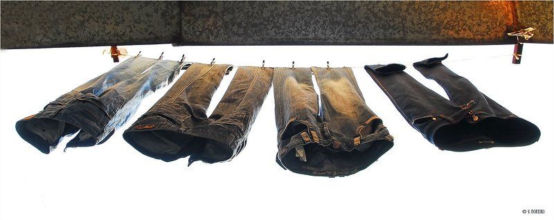 джинсы Джинсы соседа сверхуphoto preview