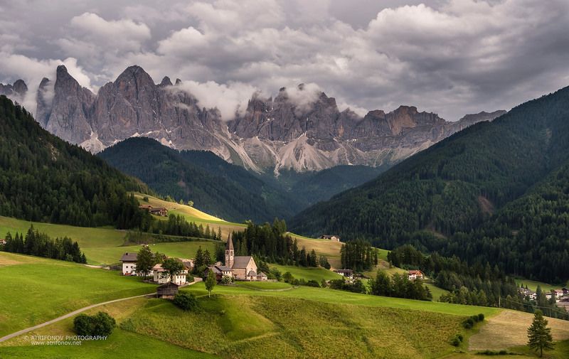 Santa Maddalena, South Tyrol, Dolomites, Italy, Val de Funes, Alps, village, Santa Maddalenaphoto preview