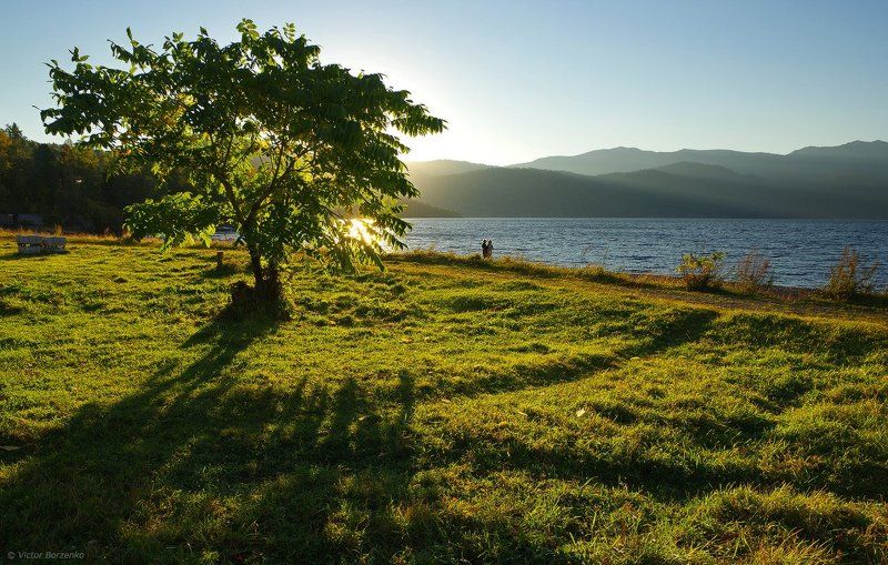 Про хмурый май и солнечный сентябрьphoto preview