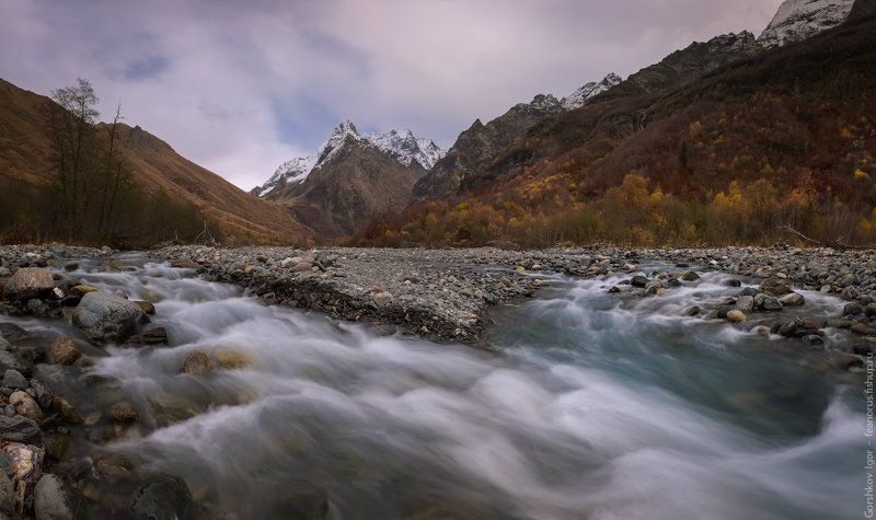 горы,кавказ,домбай,ульген,река,осень,пейзаж,ущелье,панорама,россия Домбай-Ульгенphoto preview