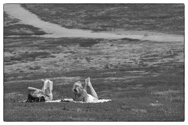 Moscow Russia People Park Summer Photo Walking among the Russians.photo preview