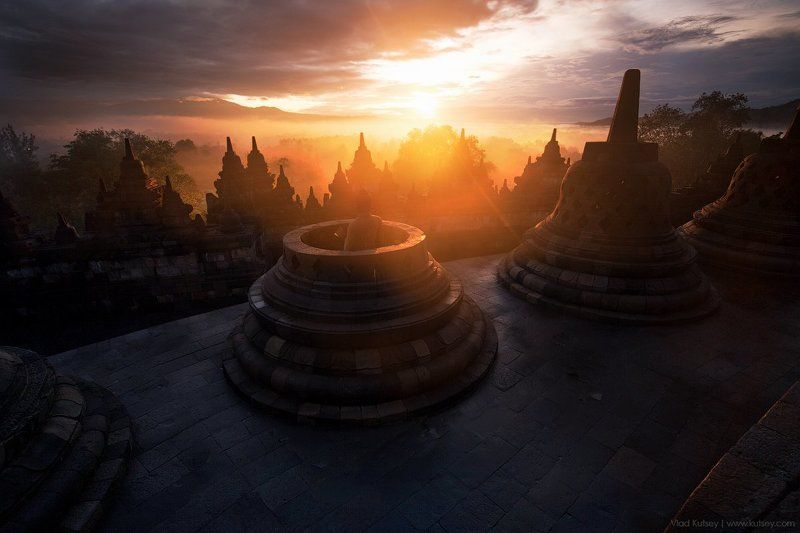 боробудур, храм, буддизм, буддийский, Будда, индонезия, ява, рассвет, java, borobudur, candiborobudur, indonesia, sunrise, temple Боробудурphoto preview