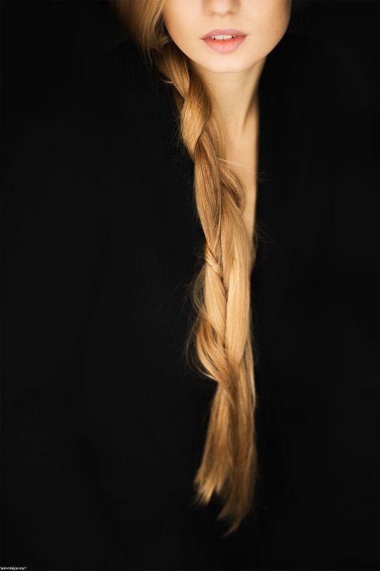 woman#sensual#portrait#mood#intensive#colours#softness#glamour#mystic#beautiful#face#intensive#cut#secretely# Black & Goldphoto preview