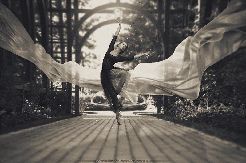 air, ukraine, girl, kiev, kyiv, dance, black and white, photo, model, portraits, lightning, photography, ballet, levitation, ballerina, oleg ermak, fin art, photographerkiev, olegermak, oleg_ermak, Ballerinaphoto preview
