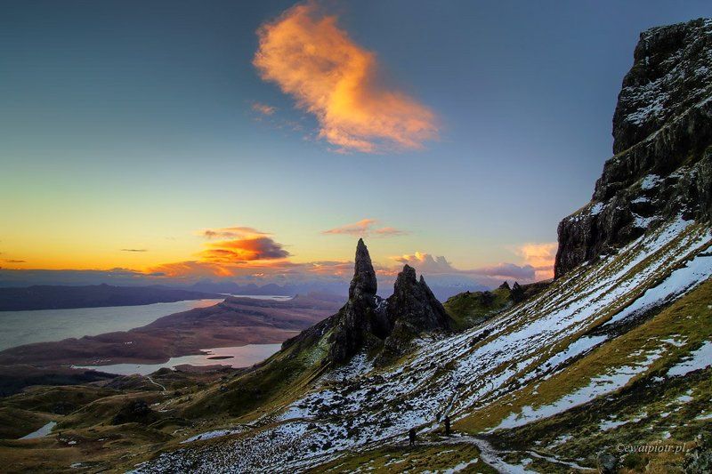 Old Man and cloudphoto preview