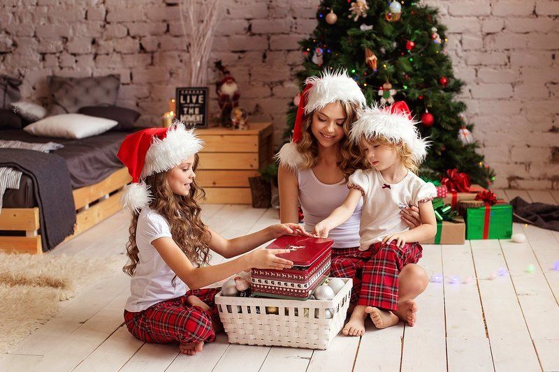 подарок, новогодняя фотосессия, фотограф краснодар, фотограф в Краснодаре, Влада Былич, фотограф Влада Былич, детский фотограф Сестрыphoto preview