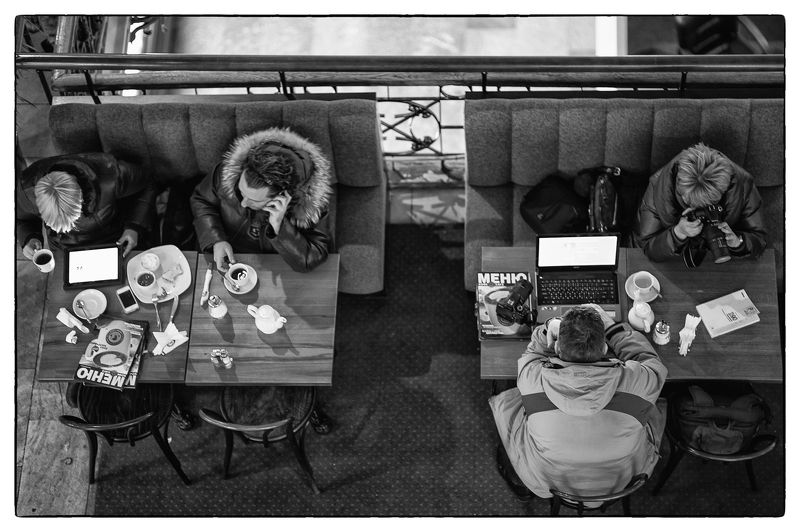 Moscow Photo Street Russia People Walking among the Russians.photo preview