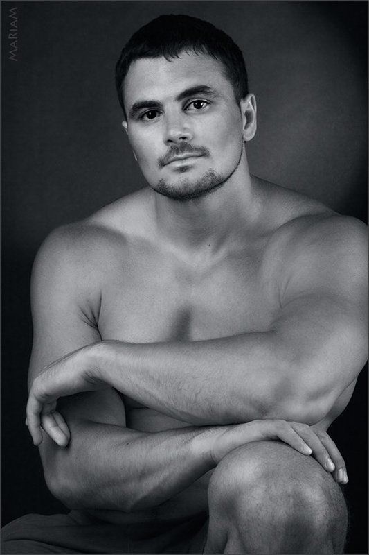 Мужской портретphoto preview