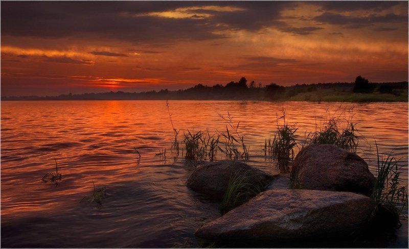 О позднем, послегрозовом закате на Невеphoto preview