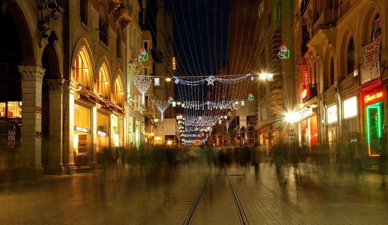 Призраки улицы Истикляль.photo preview