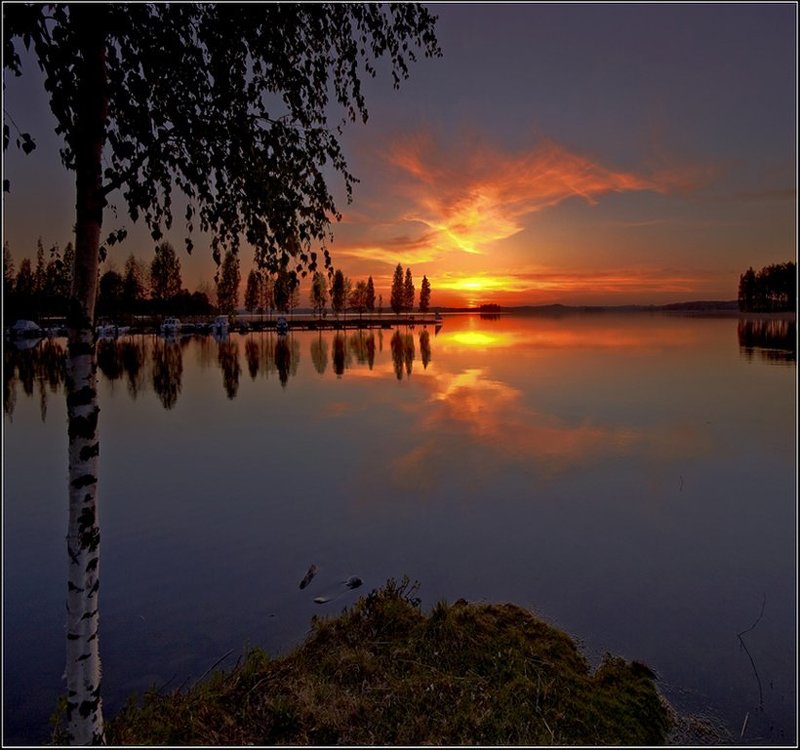 PHANTOM OF THE LAKEphoto preview