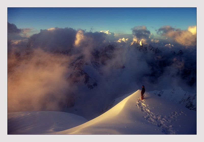 горы, кавказ, шхара, альпинизм, томашек Вечер. На Шхаре.photo preview
