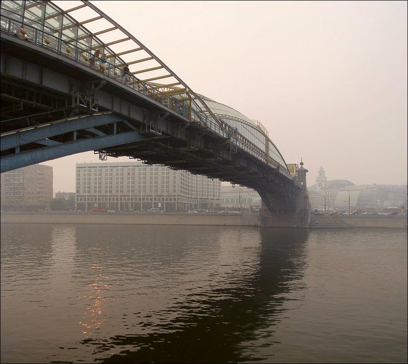 москва, мост, тональная, перспектива Про мост и перспективу в жаркий день фото превью