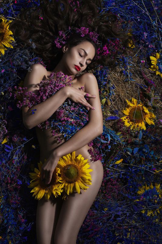 Девушка,цветы,гламур,портрет. Цветочные сныphoto preview