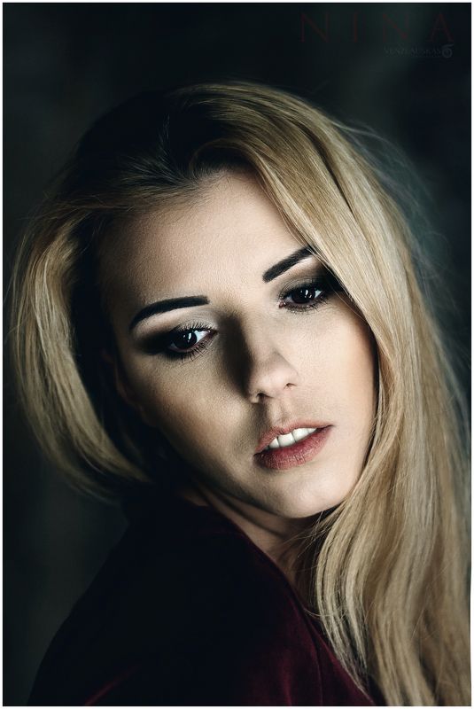 portrait Ninaphoto preview