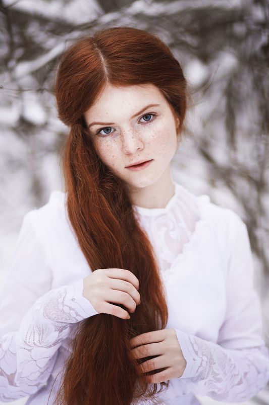 веснушки, рыжая, девушка, зима, лед, снег, пламя Лёд и пламяphoto preview
