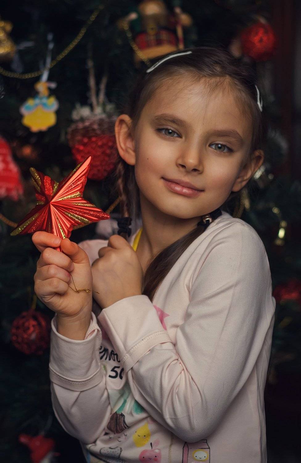 Светланка.. Автор: Анатолий Щербак девочка, праздник, звезда, ёлка, Анатолий Щербак