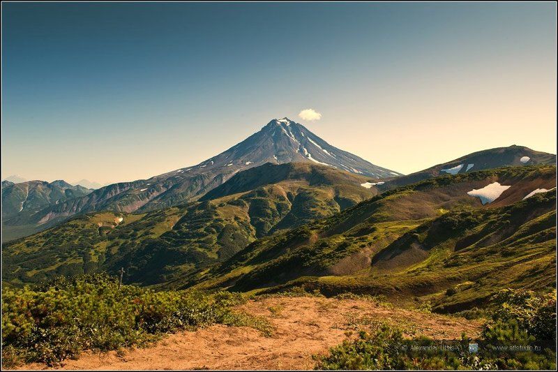 Камчатка, горы, вулкан Конусphoto preview