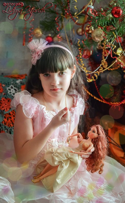 портрет, дети, жанровый портрет, девочка, новогоднее, с новым годом, в стиле, ретро, елка, нежность, настроение, девочка с куклой фото превью