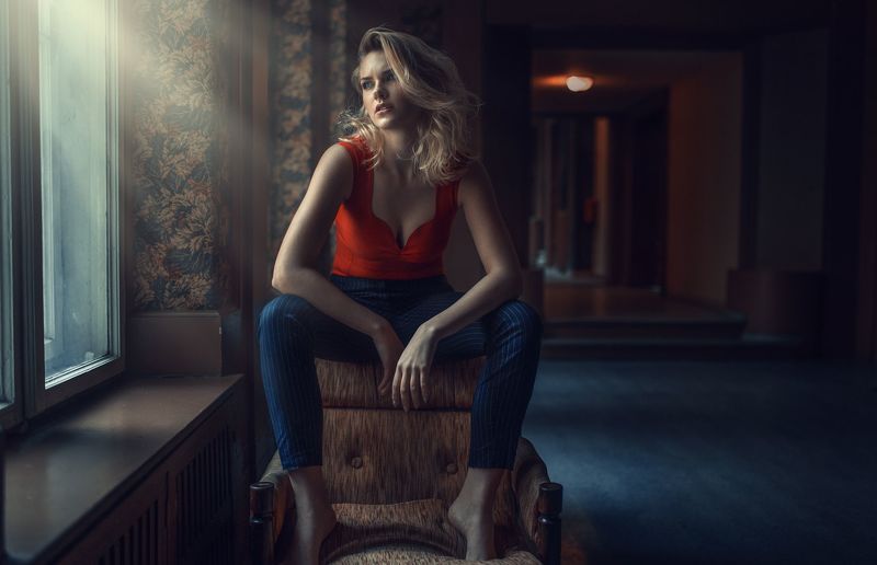 portrait, eyes, beautiful, sexy, polish, poland, canon, sigma On the armchairphoto preview