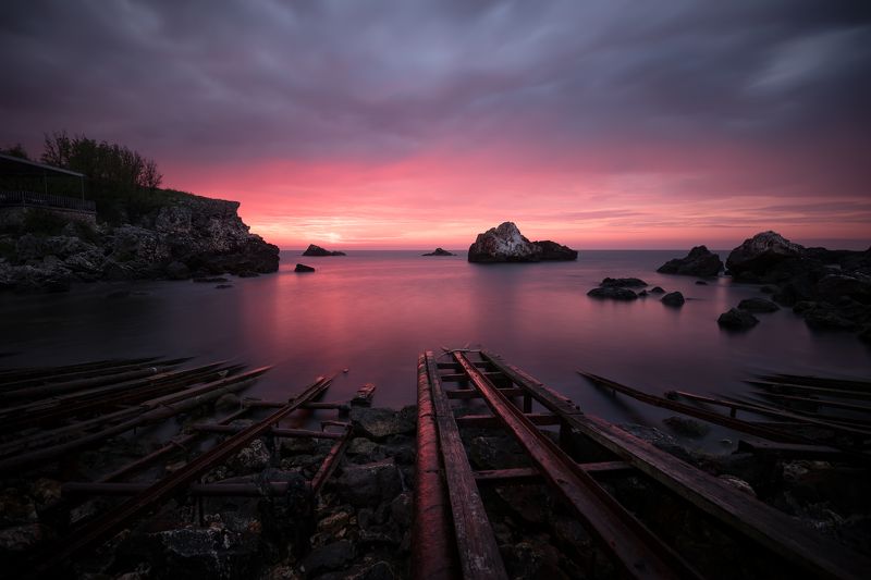 sunrise, bay, sea, rails Залив Тюленово / Tulenovo bayphoto preview