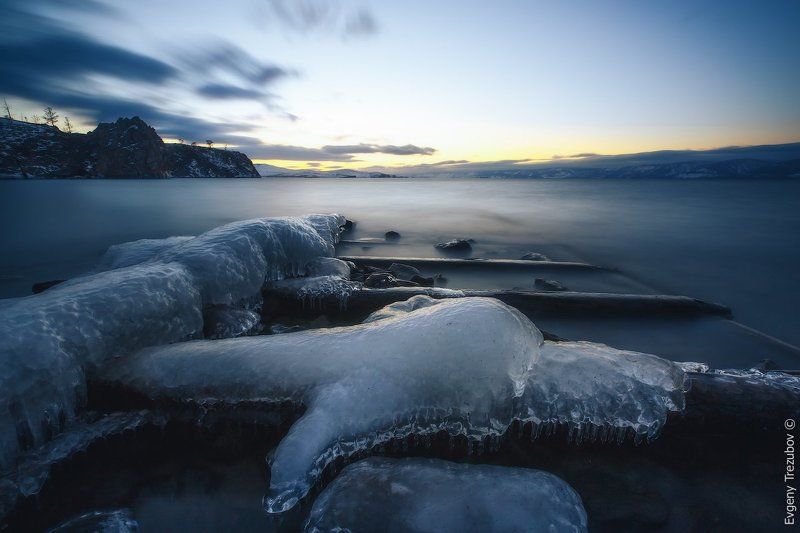 байкал, иркутск, ольхон, декабрь, лед, длинная выдержка, облака, закат, озеро, вода, пирс Закат на старом ольхонском пирсе на длинной выдержкеphoto preview