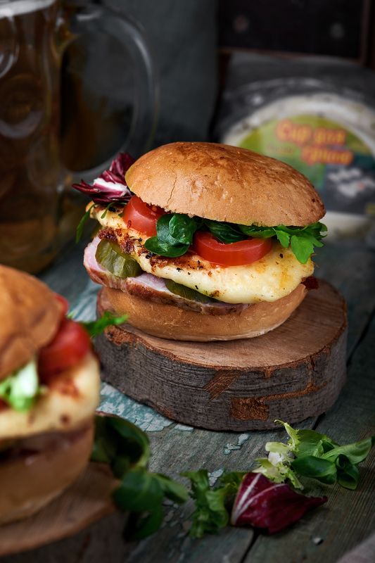 еда, фуд фотограф, Украина, Львов Бургер с халумиphoto preview