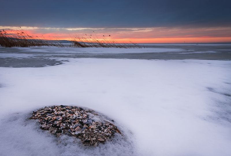 sunset, lake, shell, snow, winter, landscape, nature Snowy lakephoto preview