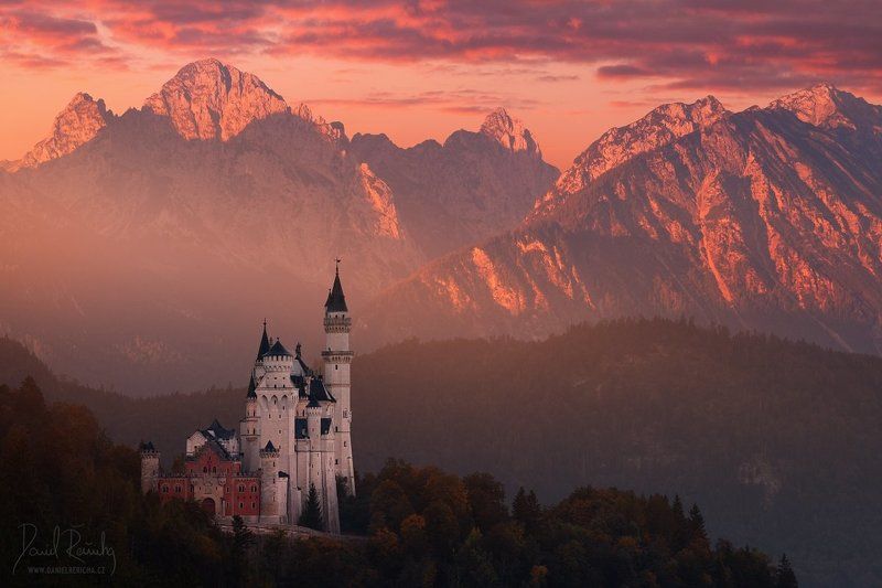 Germany, Deutschland, Bavaria, Bayern, Werdenfelser Land, Bayerisches Oberland, Alpen, Alps, Neuschwanstein, Neuschwanstein Castle, Schloss Neuschwanstein, Hohenschwangau, Füssen, Mittenwald, Europe, travel, lake, castle, schloss, blue hour, see, autumn,  Red morning above the castlephoto preview
