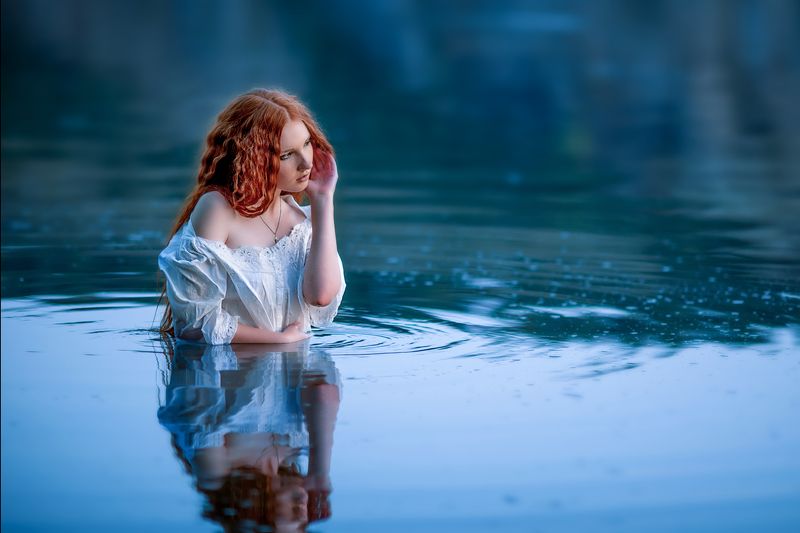 девушка Купальщицаphoto preview