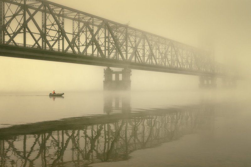 город, архангельск, осень, утро, туман, мост, лодка Между мостамиphoto preview