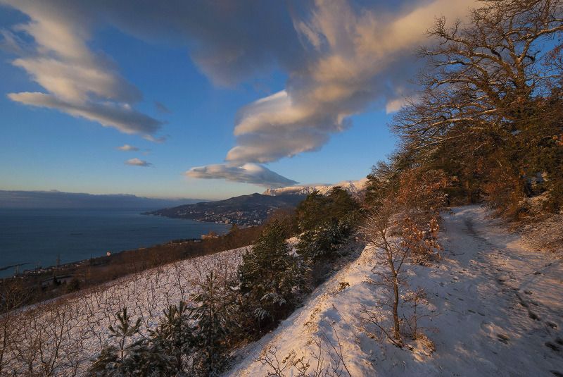 Утро в предгорьях....photo preview