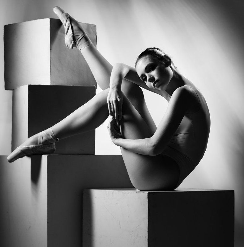 Art, Art work, Beautiful, Black and white, Davydov, Геометрия, Гимнастка, Девушка, Классическая, Линии, Пластика тела, Романтическая, Спорт, Студийная, Художественная, Чёрно-Белое, Эксперименты, Экспрессия Геометрия...photo preview