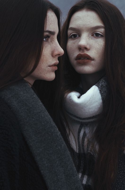 Sistersphoto preview