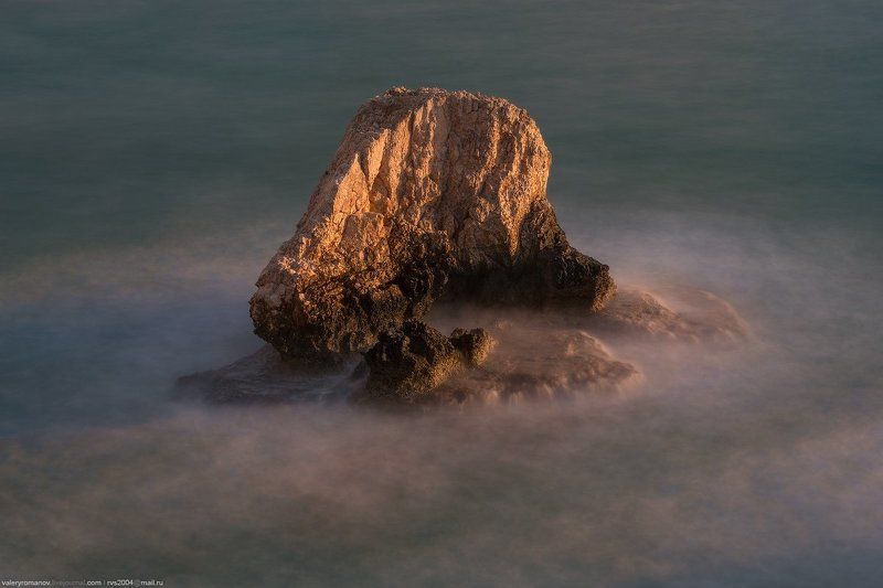 айя-напа, кипр, мост возлюбленных, море, скала, камень, закат, зима, солнце, море, синий, зеленый, земля Морское чудовище - The sea beastphoto preview