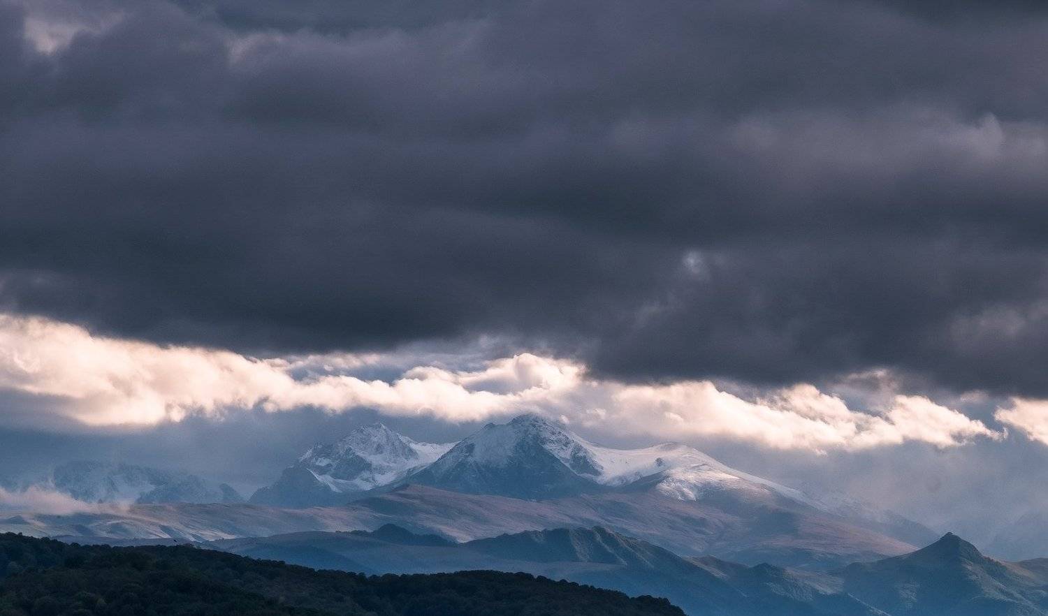 Нам то что? Мы в тепле и уюте.... Автор: Олег Скан , Олег Скан
