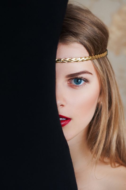 Незнакомкаphoto preview