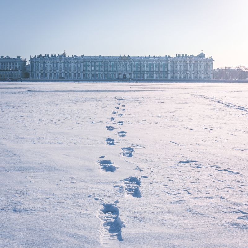 Frozen Neva photo preview