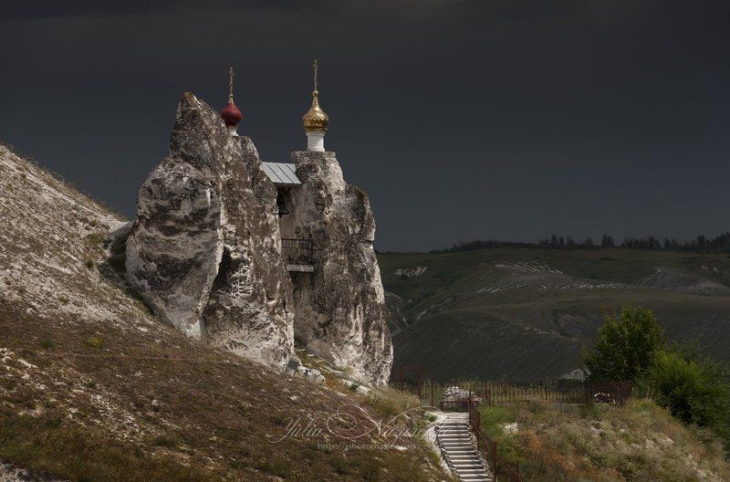 пейзаж, дивы, гроза, лето, свет, пещерная, церковь, воронежская обл, костомарово, монастырь, костомаровский, пещерный Пещерная церковьphoto preview