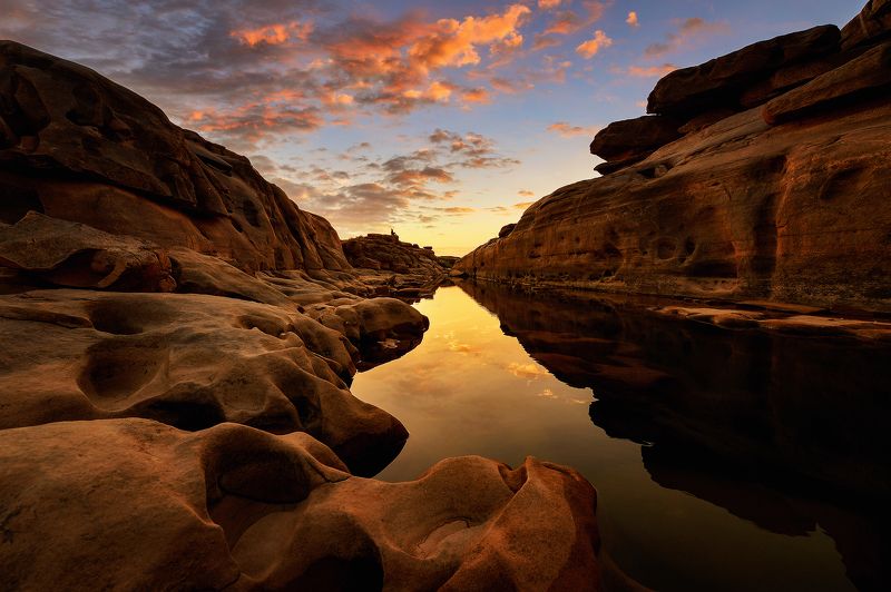 thailand,asia,travel,landscape,thai,river,rock,sunrise,cloud,water,colour Sampanbok,Thailandphoto preview