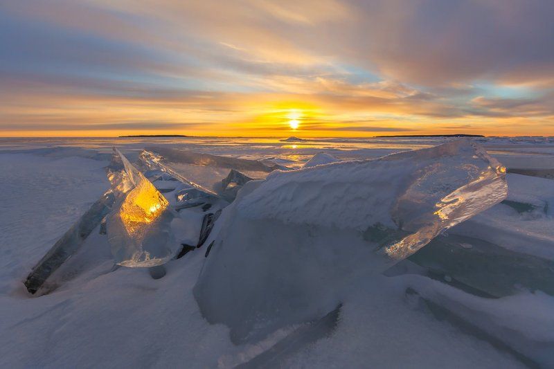 Ладога зимой, лед, Ладожские шхеры зимой, торосы, Карелия \