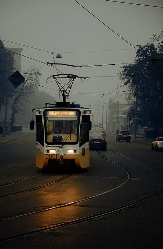 город, трамвай, смок, дым, рельсы, улица, москва, жара Ночной смокphoto preview