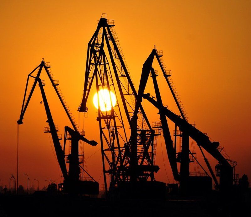 Портовые работникиphoto preview